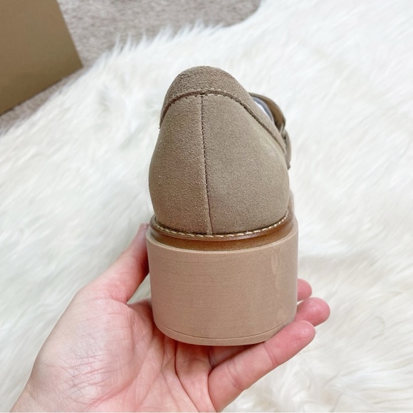 New Dolce Vita Shalan Curb Link Chunky Loafer in Taupe Faux Suede Womens Size 10 - Picture 5 of 6